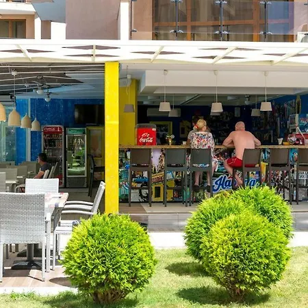 Sunny - Private Apartment